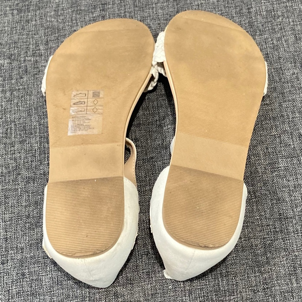 H&M Pretty White Sandals - Picture 8 of 8